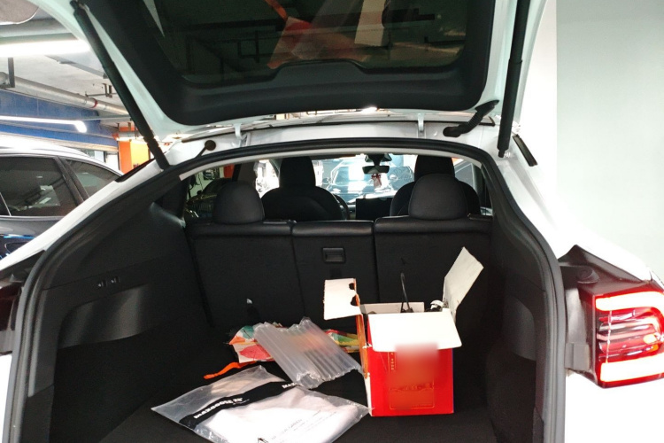 特斯拉 Model Y 2022款 改款 后轮驱动版机舱底盘23