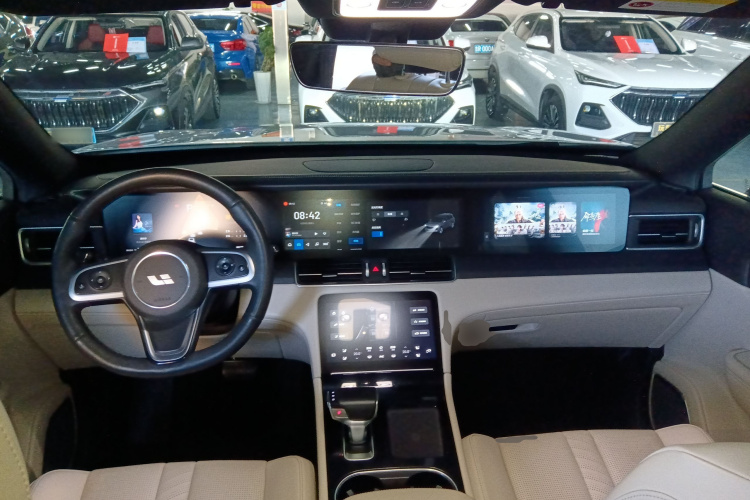 理想汽车 理想ONE 2020款 增程6座版中控内饰12