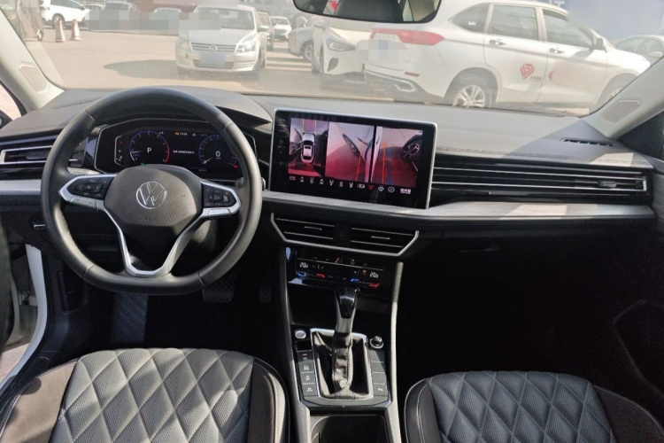 大众 速腾 2023款 300TSI DSG卓越版中控内饰7004