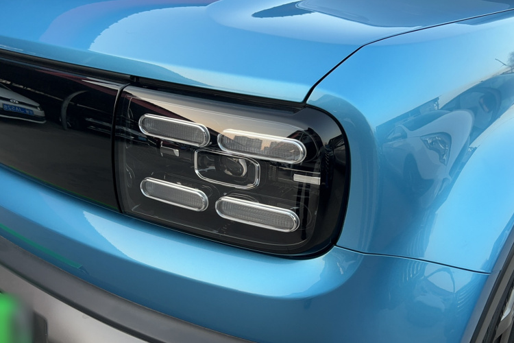 宝骏悦也Plus 2024款 智尊版 4座车身外观6001