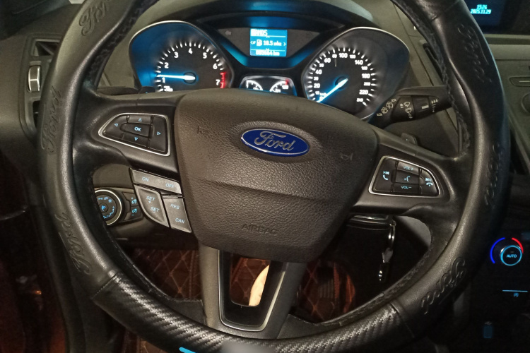 福特 翼虎 2017款 EcoBoost 180 两驱铂翼型局部细节13