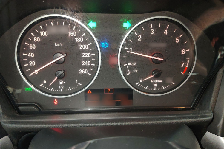 宝马1系 2017款 118i 时尚型局部细节14