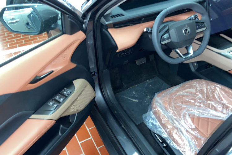 长安 逸动PHEV 2025款 智慧新蓝鲸 145KM 战舰版中控内饰7002