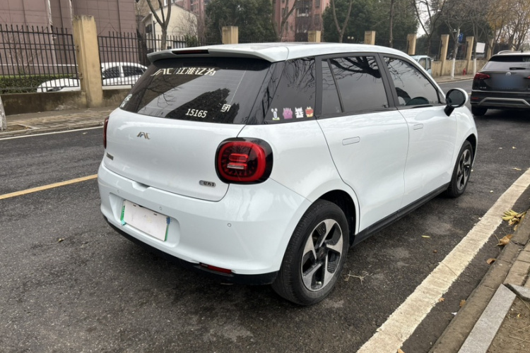 江淮钇为 钇为3 2023款 505km Air车身外观6003