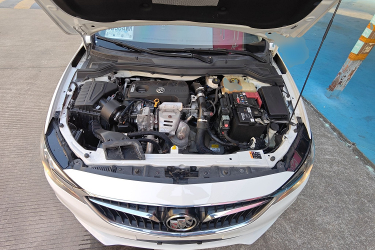 别克 英朗 2019款 15T 双离合进取型 国VI机舱底盘24