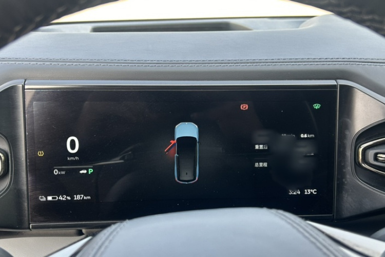 蔚来ES8 2020款 415KM 签名版 六座版中控内饰7007