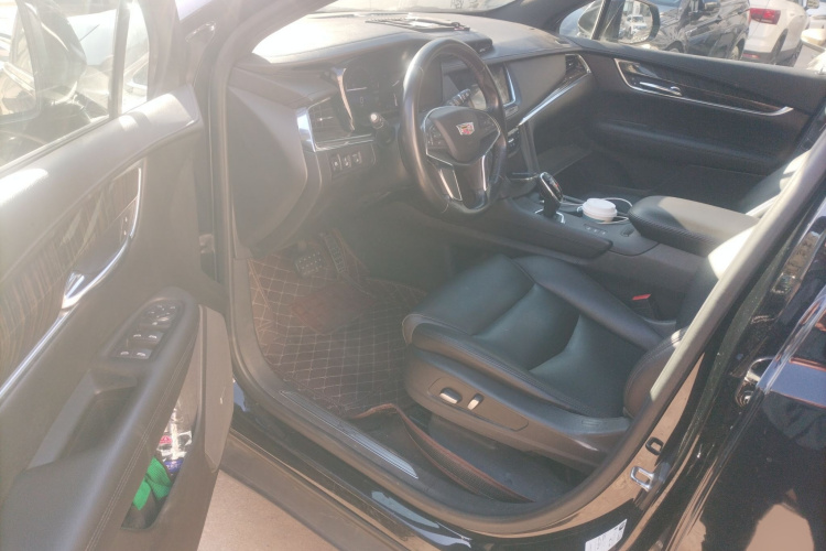 凯迪拉克XT5 2018款 28E 四驱技术型中控内饰7003