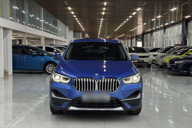 宝马X1 2020款 xDrive25Li 尊享型车身外观6006