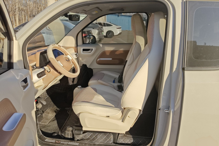 五菱汽车 宏光MINIEV 2024款 第三代 215km 青春版中控内饰20