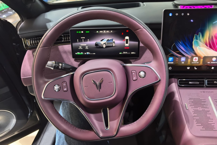 岚图汽车 岚图FREE 2025款 FREE+ 后驱乾崑版局部细节13