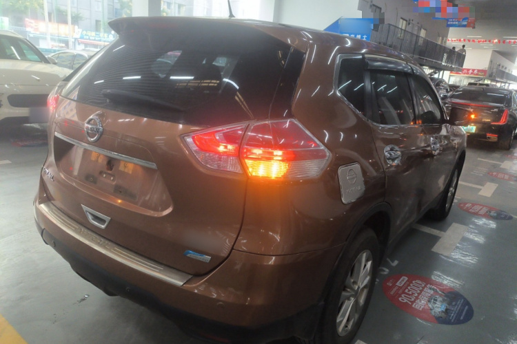 日产 奇骏 2014款 2.0L CVT智领版 2WD车身外观6005