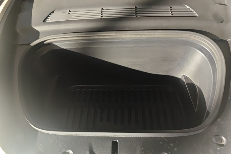 特斯拉 Model Y 2022款 改款 后轮驱动版局部细节24