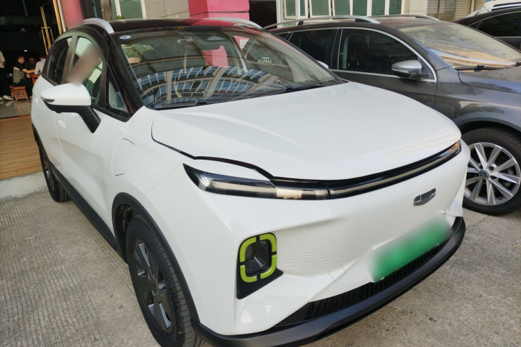 吉利几何E萤火虫 2022款 401KM 霹雳虎 4座车身外观3
