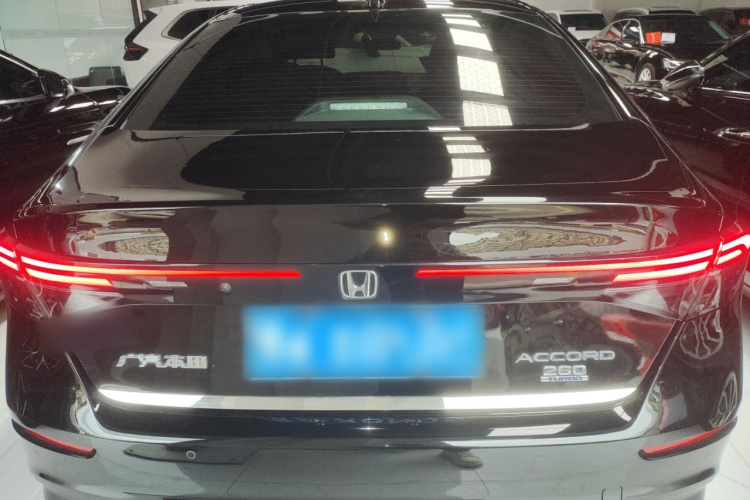 本田 雅阁 2023款 260TURBO 智享版车身外观6