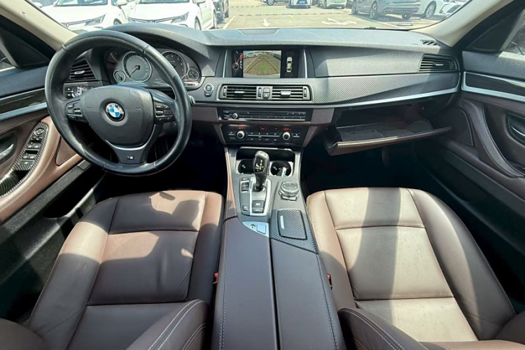 宝马5系 2014款 525Li 豪华设计套装局部细节16