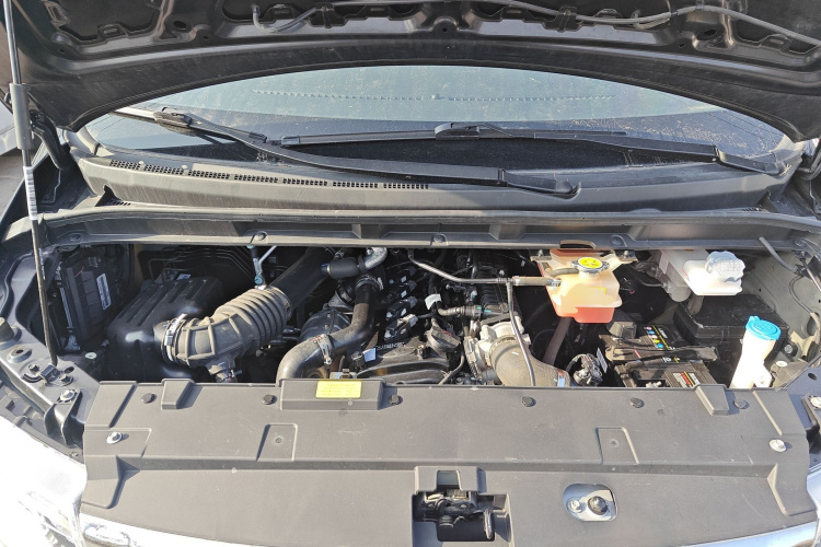 江淮瑞风 瑞风M3 2023款 PLUS 1.5T 7/8座智联版机舱底盘24