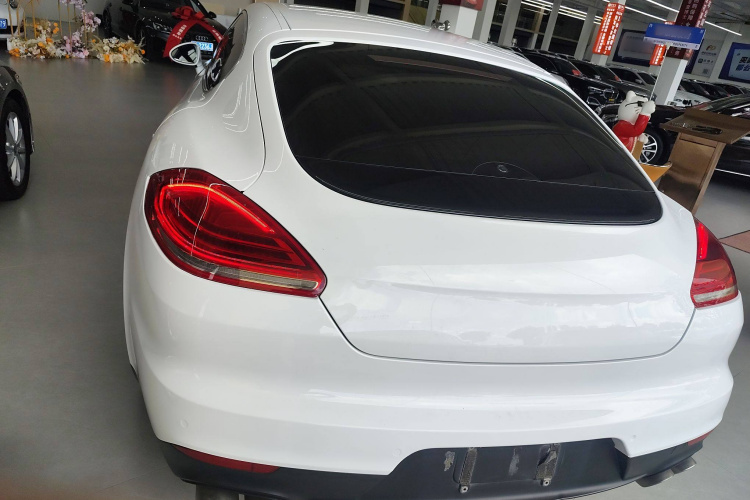 保时捷 2014款 Panamera S Executive 3.0T车身外观6004