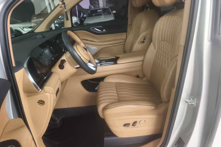 岚图汽车 岚图梦想家 2022款 低碳版 梦+智享包中控内饰19