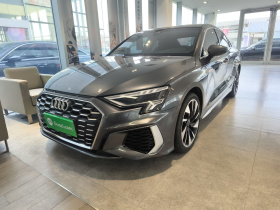 奥迪A3 2023款 改款 A3L Limousine 35 TFSI 时尚运动型