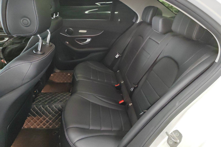 奔驰C级 2021款 C 260 L 运动版中控内饰21