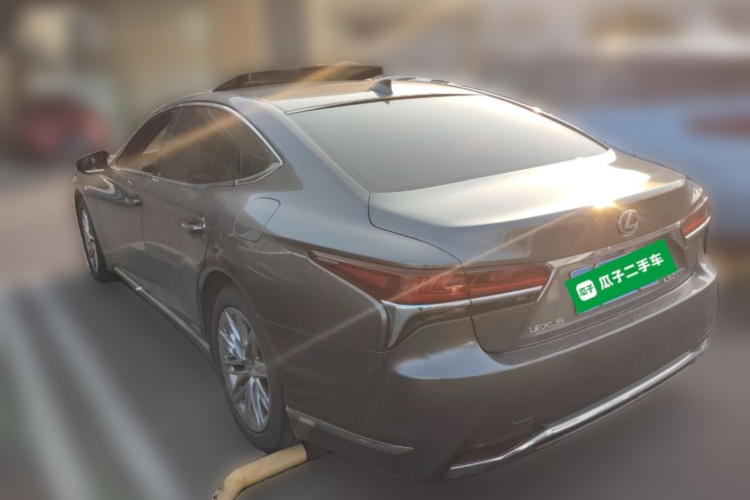 雷克萨斯LS 2020款 500h 豪华版 国VI车身外观5