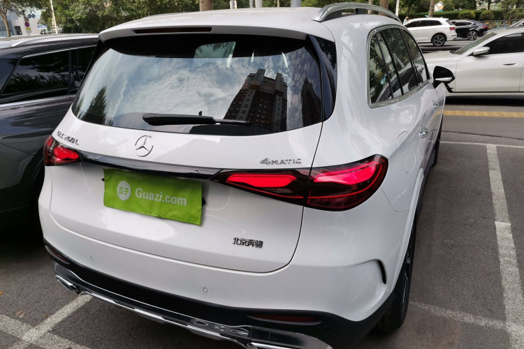 奔驰GLC 2024款 GLC 260 L 4MATIC 豪华型 5座车身外观6004