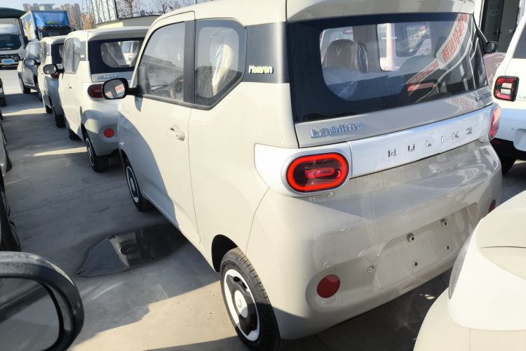 五菱汽车 宏光MINIEV 2024款 第三代 215km 青春版车身外观6003