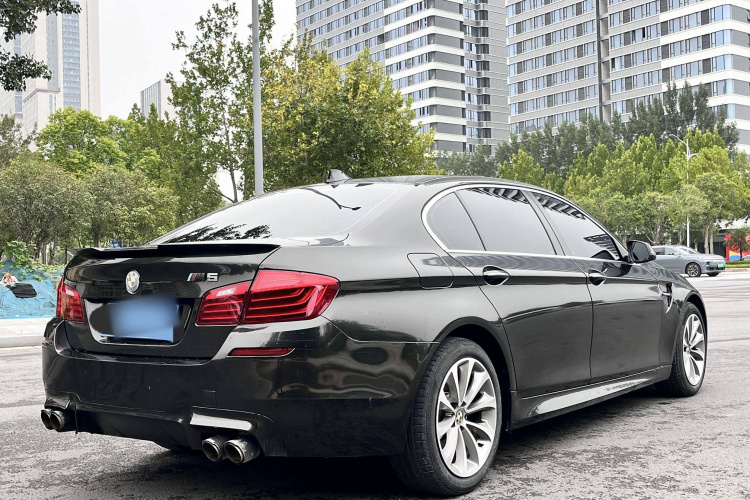 宝马5系 2017款 525Li 领先型车身外观6007