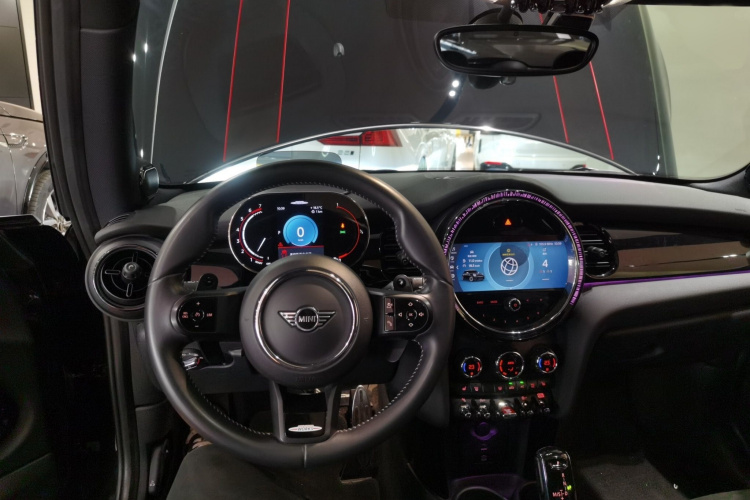 MINI JCW 2022款 2.0T JOHN COOPER WORKS ALL-IN局部细节13