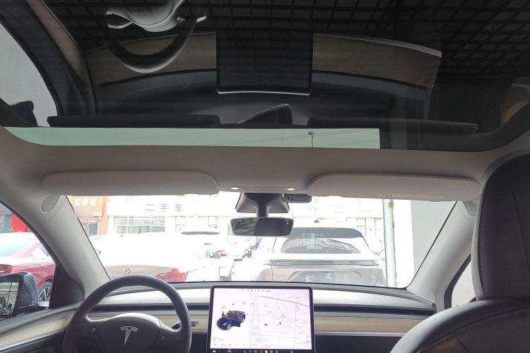 特斯拉 Model Y 2021款 长续航全轮驱动版 3D7局部细节22