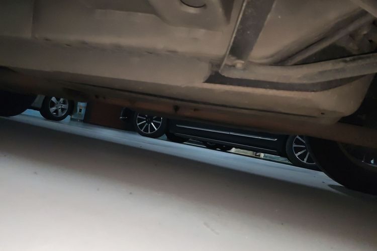 凯迪拉克SRX 2013款 3.0L 精英型局部细节9003