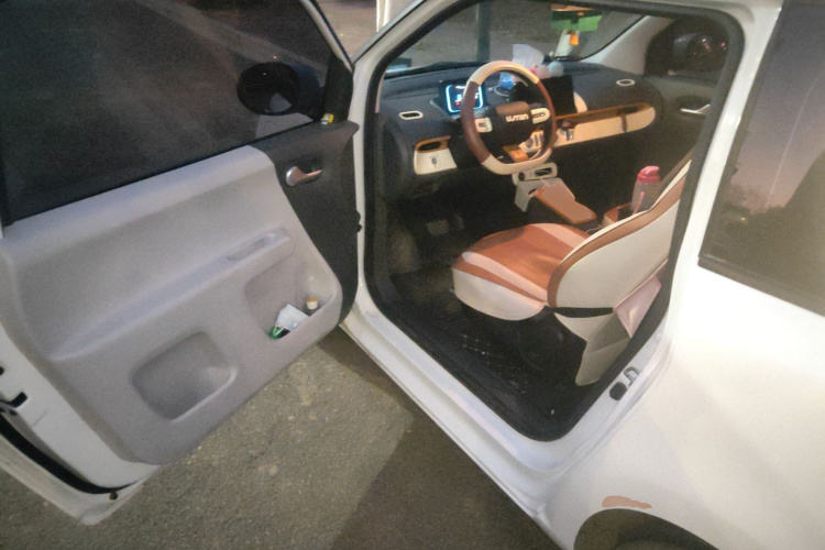 长安启源 长安Lumin 2022款 155km 清甜款中控内饰20