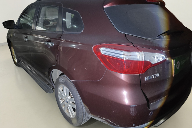 启辰T70 2015款 2.0L 手动睿趣版车身外观5