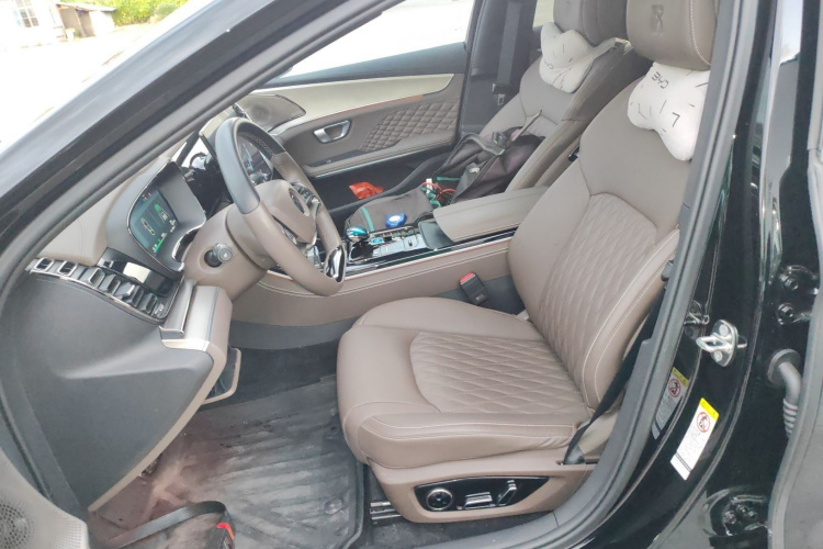 比亚迪 汉 2023款 EV 冠军版 605KM前驱尊贵型局部细节19