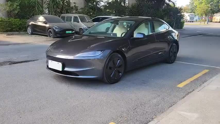 特斯拉 Model 3 2023款 后轮驱动版实拍1