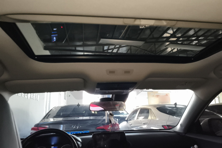 日产 轩逸 2022款 1.6L XL CVT悦享版中控内饰22