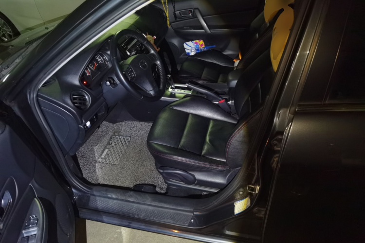 马自达6 2013款 2.0L 自动时尚型中控内饰19