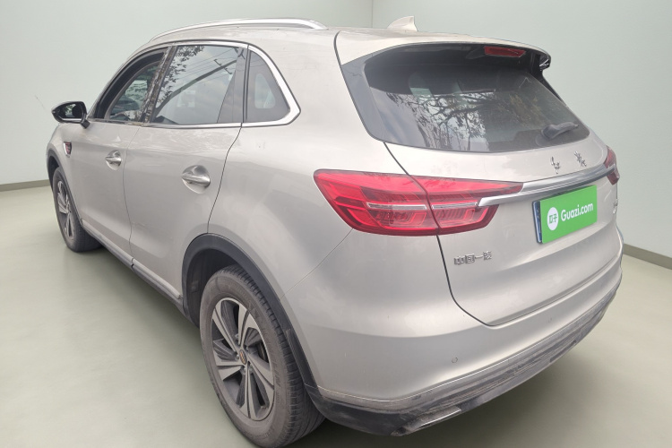 红旗HS5 2019款 2.0T 智联旗享版车身外观5