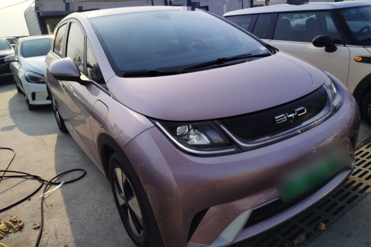 比亚迪 海豚 2023款 420km 时尚版车身外观3