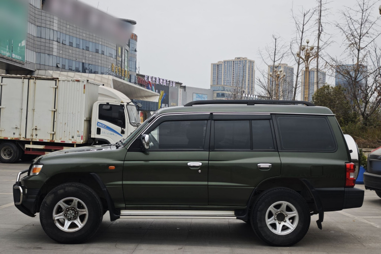 猎豹汽车 猎豹Q6 2015款 2.4L 手动四驱卓越型车身外观6004