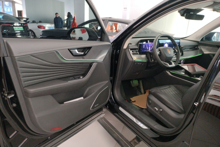 红旗HS5 2023款 2.0T 旗享Pro版中控内饰7003