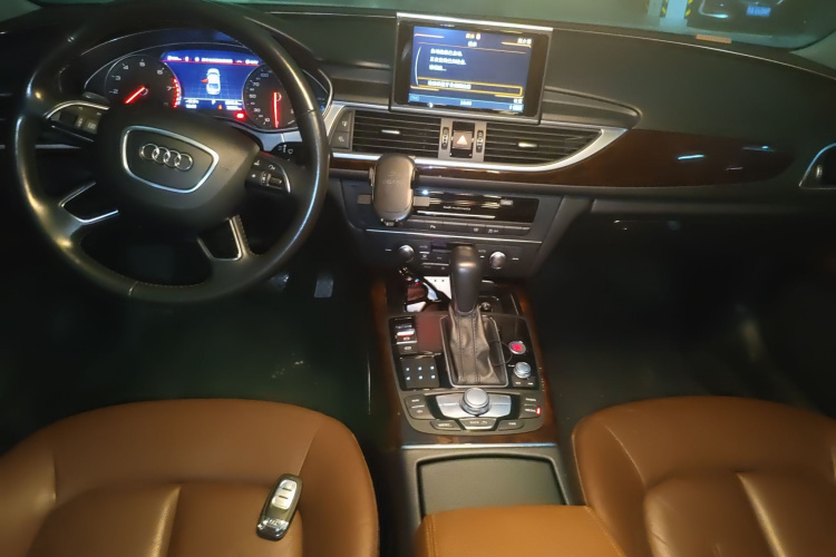 奥迪A6L 2017款 TFSI 舒适型中控内饰12