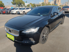 沃尔沃S90 2022款 B5 智逸豪华版