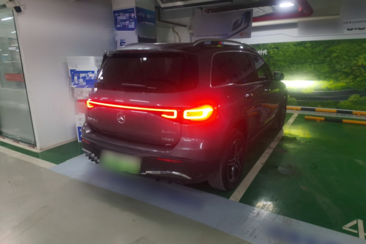 奔驰EQB 2022款 EQB 350 4MATIC 首发特别版车身外观6004