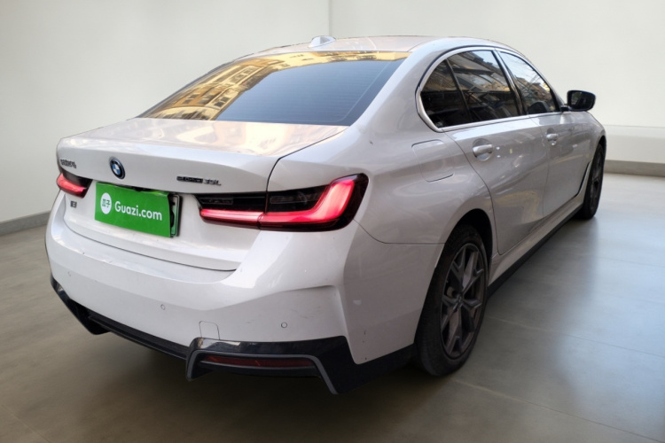 宝马i3 2024款 eDrive 35 L车身外观7