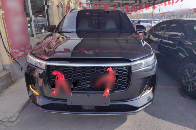 理想汽车 理想ONE 2021款 增程6座版车身外观2