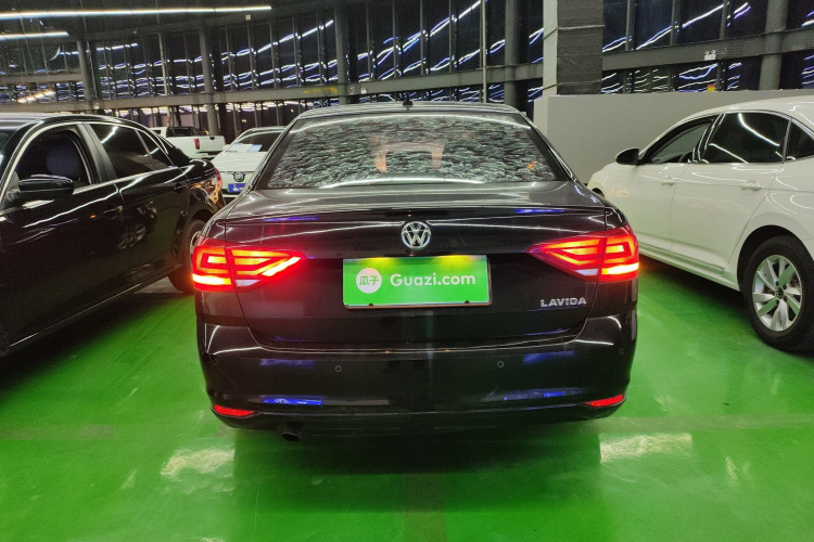 大众 朗逸 2017款 1.6L 自动风尚版车身外观6004