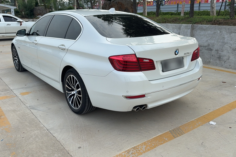 宝马5系 2014款 525Li 豪华设计套装车身外观6003
