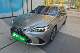 雷克萨斯ES 2025款 200 臻享版