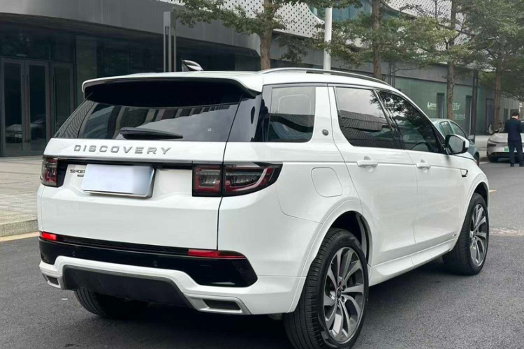 路虎 发现运动版 2020款 249PS R-Dynamic 性能版车身外观6011